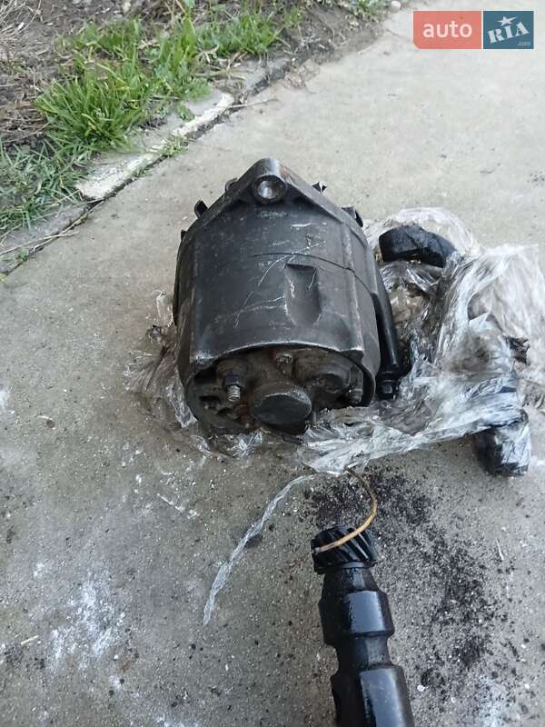 Пригородный автобус Van Hool 813 2000 в Стрые