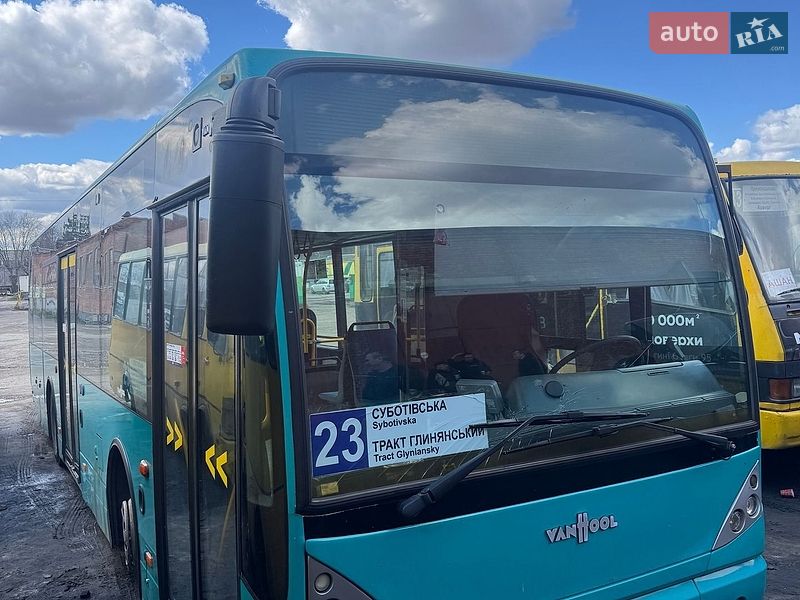 Городской автобус Van Hool 927 2006 в Львове Городской автобус Van Hool 927 2006 в Львове