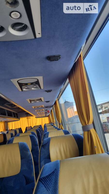 Туристичний / Міжміський автобус Van Hool Acron 2011 в Мукачевому фото 27 Туристичний / Міжміський автобус Van Hool Acron 2011 в Мукачевому