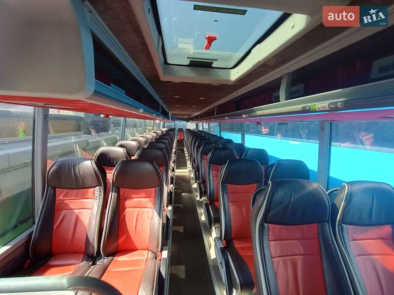 Туристичний / Міжміський автобус Van Hool Altano 2011 в Тернополі