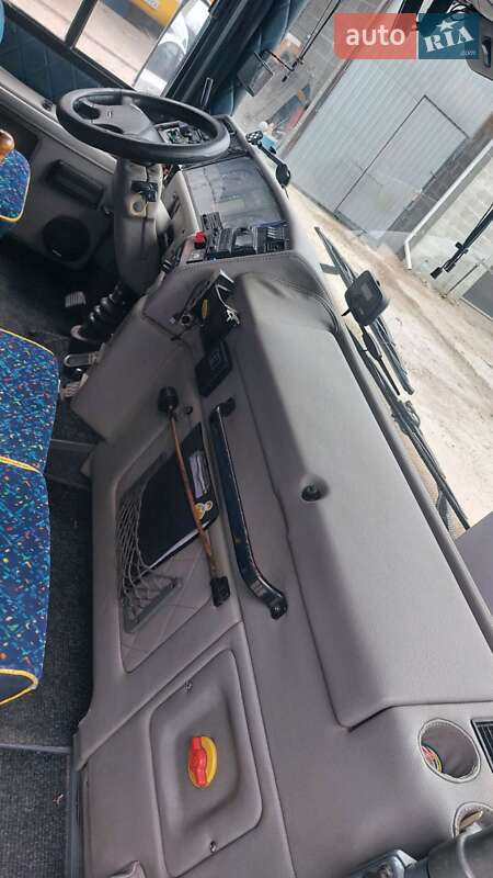 Туристичний / Міжміський автобус Van Hool Altano 2002 в Львові