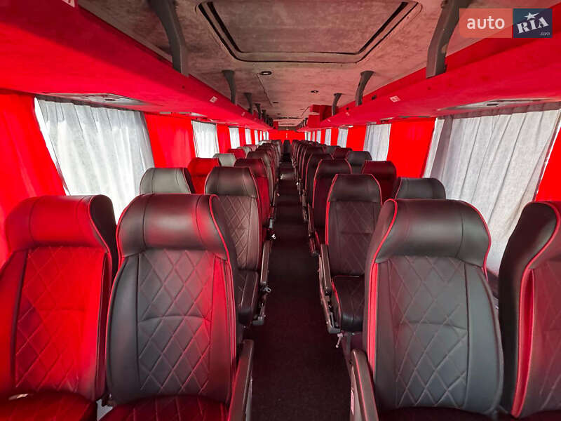 Туристичний / Міжміський автобус Van Hool Astromega 2006 в Львові