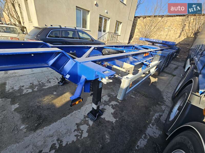 Контейнеровоз напівпричіп Van Hool NV 2008 в Одесі