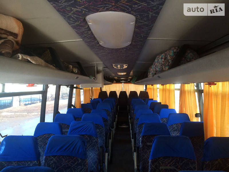 Туристичний / Міжміський автобус Van Hool T815 1998 в Чернівцях