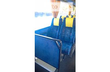 Туристический / Междугородний автобус Van Hool T915 2002 в 