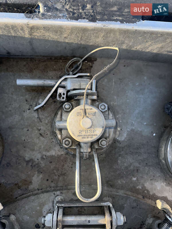 Цистерна Van Hool Tank Container 2000 в Одесі