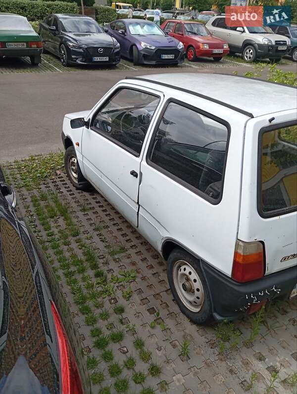 Хэтчбек ВАЗ / Lada 1111 Ока 2004 в Киеве