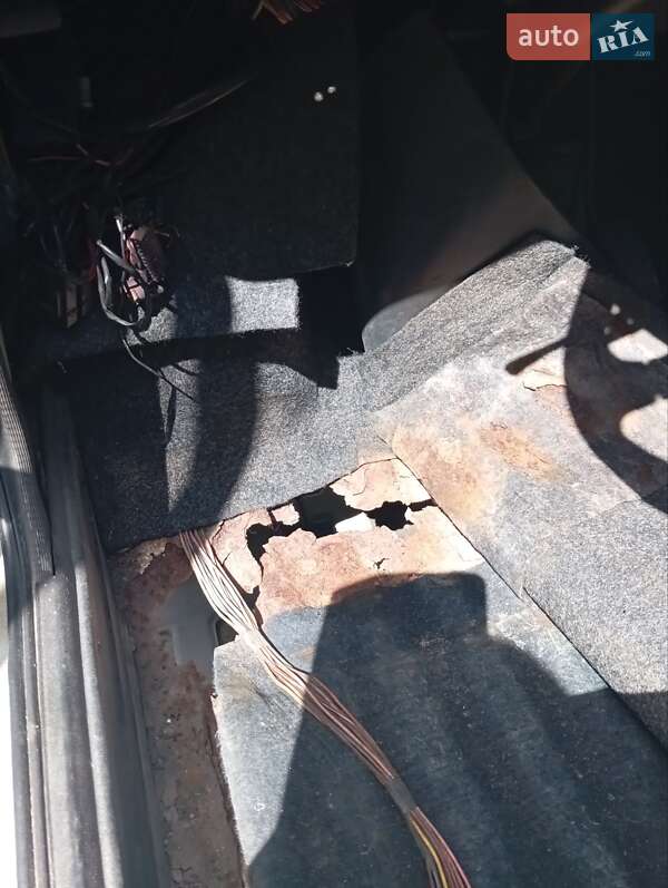 Хэтчбек ВАЗ / Lada 1111 Ока 2004 в Киеве