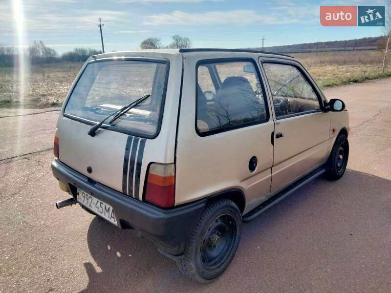 Хетчбек ВАЗ / Lada 1111 Ока 2004 в Мені