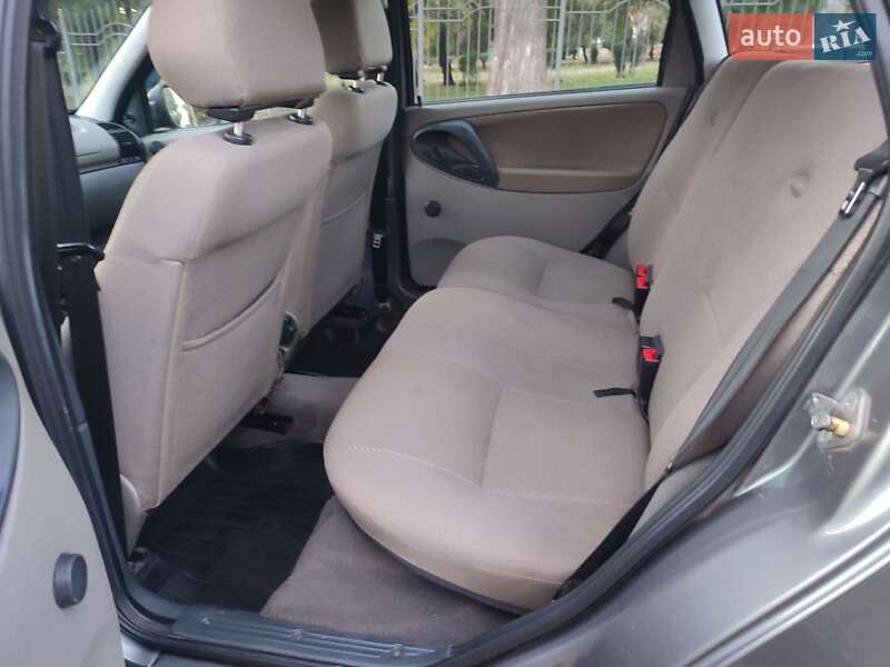 Универсал ВАЗ / Lada 1117 Калина 2010 в Запорожье