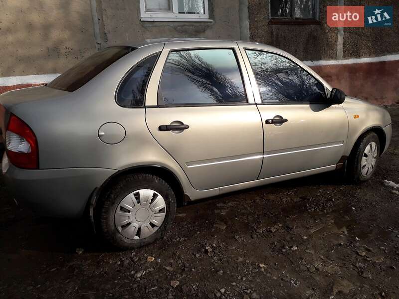 Седан ВАЗ / Lada 1118 Калина 2006 в Славянске