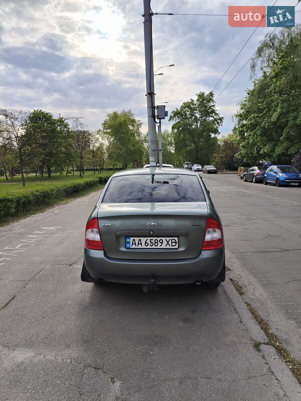 Седан ВАЗ / Lada 1118 Калина 2007 в Киеве