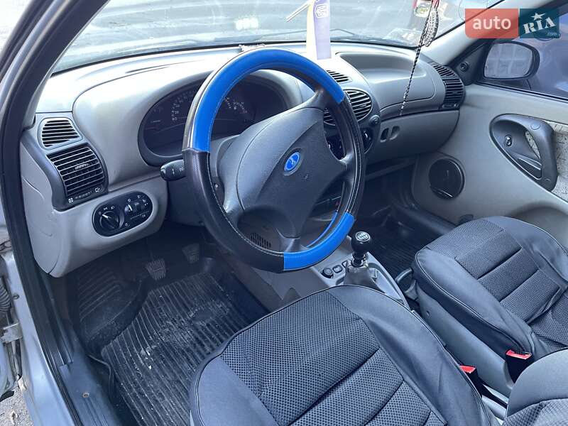 Седан ВАЗ / Lada 1118 Калина 2006 в Киеве