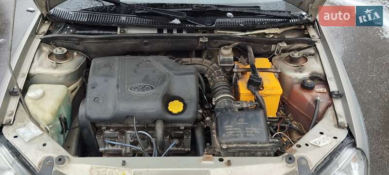 Седан ВАЗ / Lada 1118 Калина 2006 в Одессе