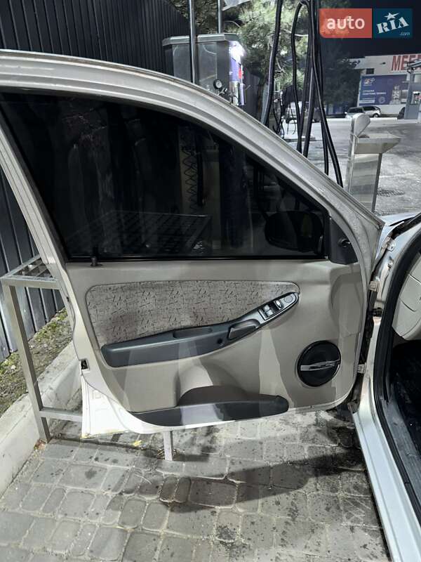 Седан ВАЗ / Lada 1118 Калина 2008 в Днепре