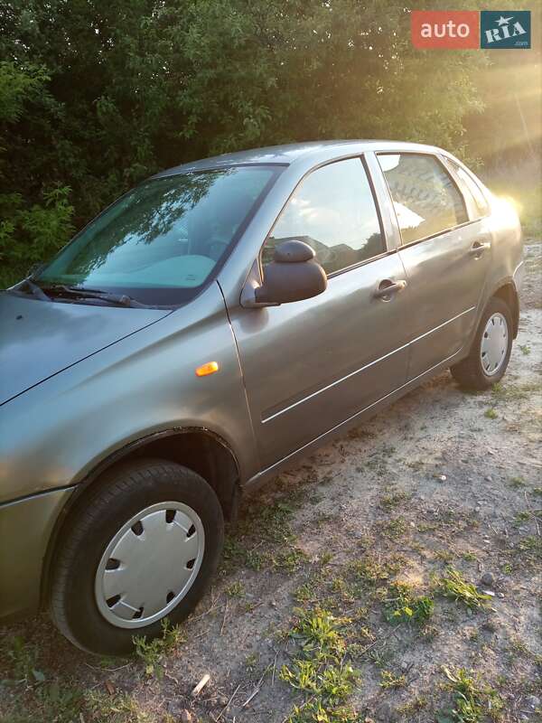 Седан ВАЗ / Lada 1118 Калина 2008 в Харькове