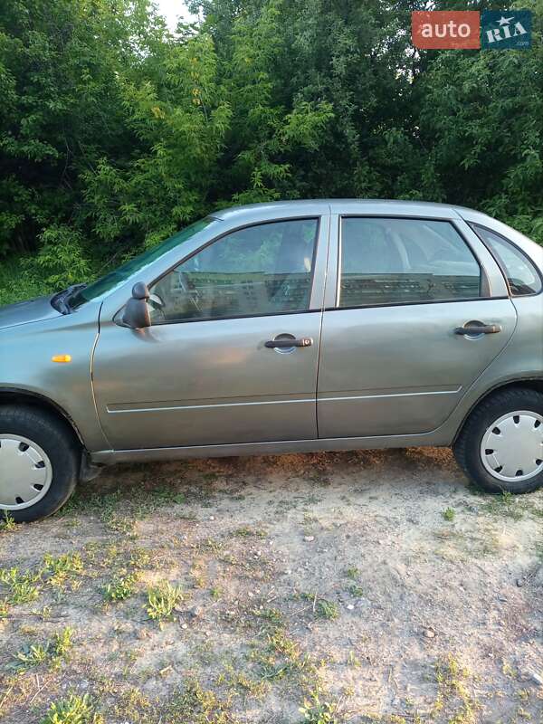 Седан ВАЗ / Lada 1118 Калина 2008 в Харькове