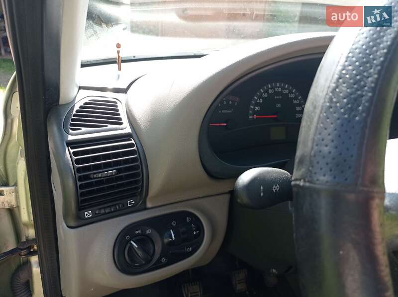 Седан ВАЗ / Lada 1118 Калина 2006 в Житомире