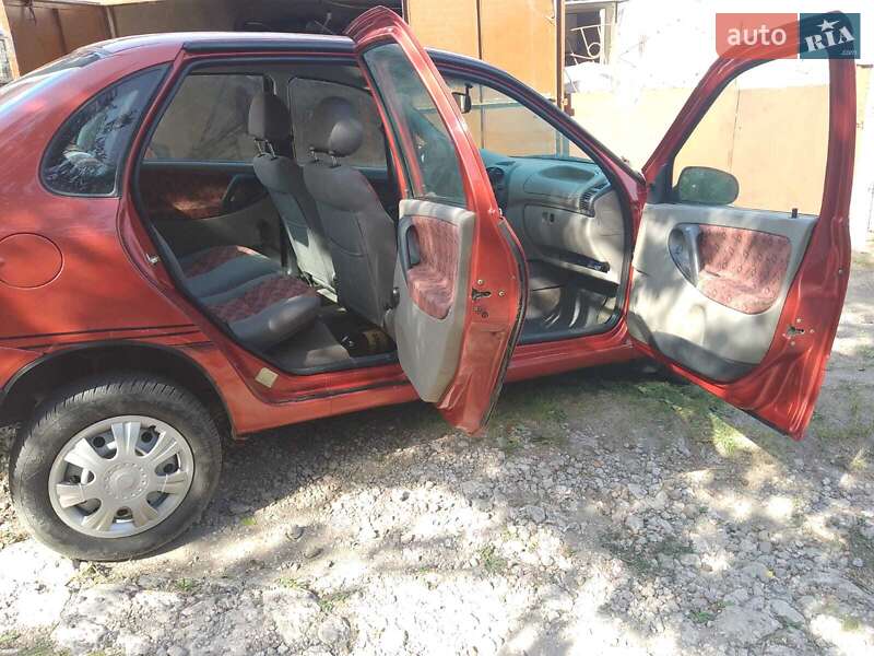 Седан ВАЗ / Lada 1118 Калина 2008 в Днепре