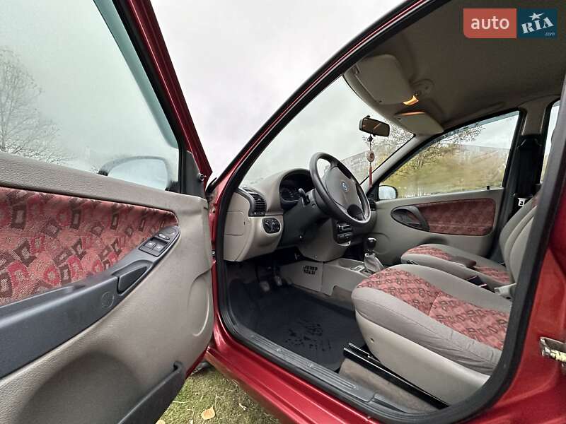 Седан ВАЗ / Lada 1118 Калина 2008 в Черкасах