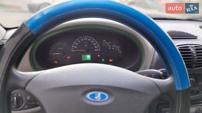 Седан ВАЗ / Lada 1118 Калина 2010 в Тернополе