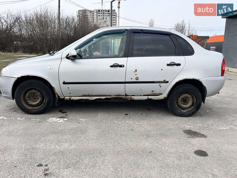 Седан ВАЗ / Lada 1118 Калина 2006 в Харькове