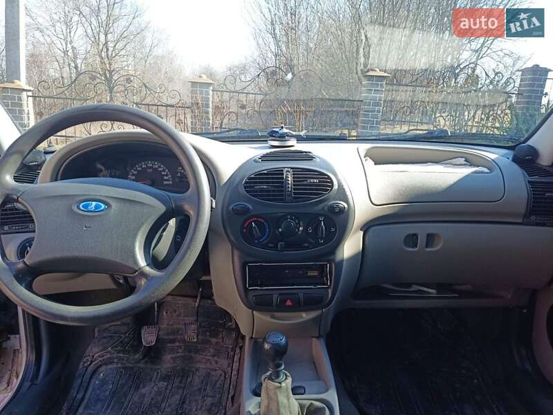 Седан ВАЗ / Lada 1118 Калина 2007 в Тернополі