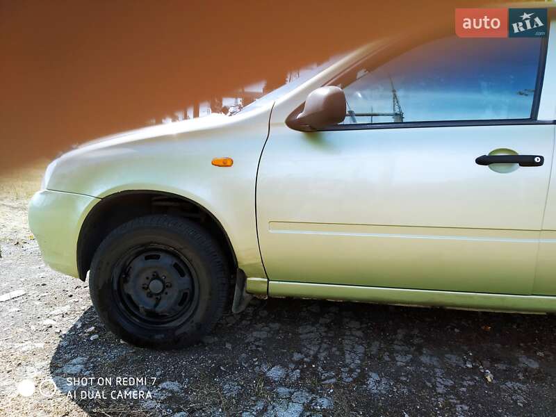Седан ВАЗ / Lada 1118 Калина 2006 в Лозовій