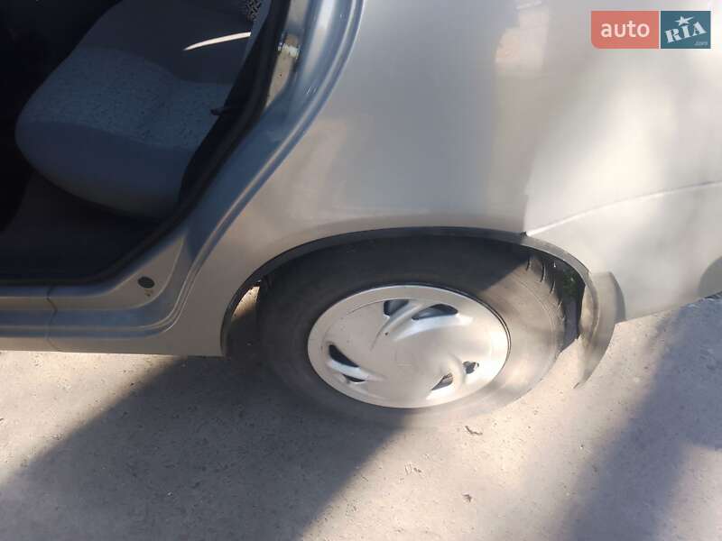 Седан ВАЗ / Lada 1118 Калина 2006 в Києві