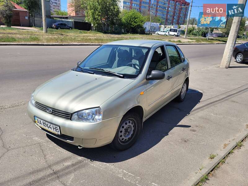 Седан ВАЗ 1118 Калина 2008 в 