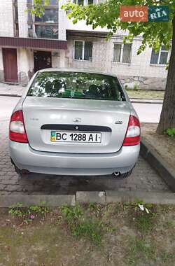 Седан ВАЗ 1118 Калина 2008 в 
