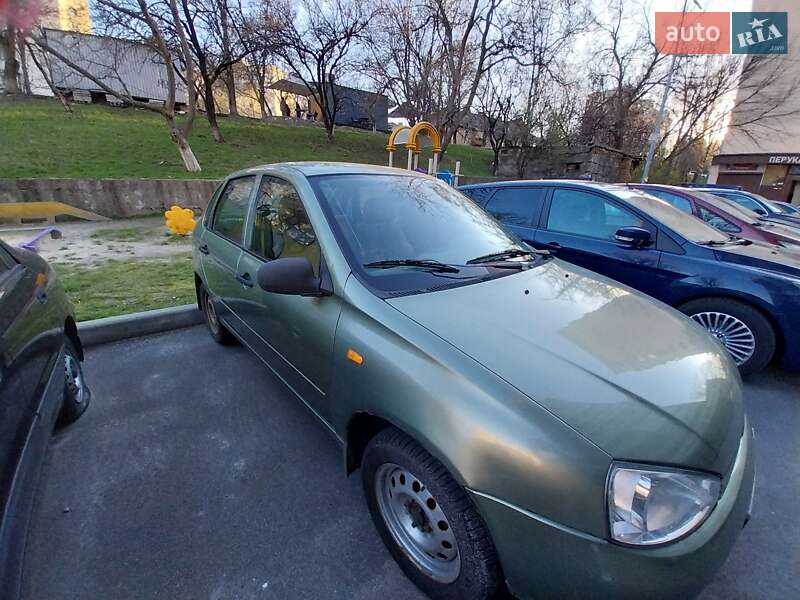 Седан ВАЗ / Lada 1118 Калина 2008 в Киеве