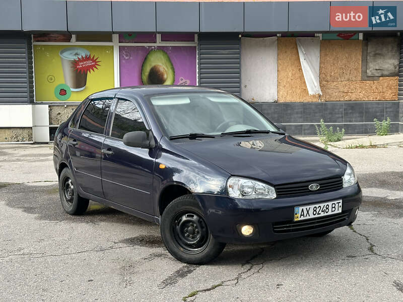 Седан ВАЗ / Lada 1118 Калина 2008 в Харькове