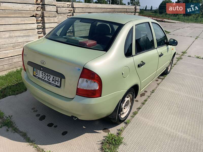 Седан ВАЗ / Lada 1118 Калина 2006 в Гадяче