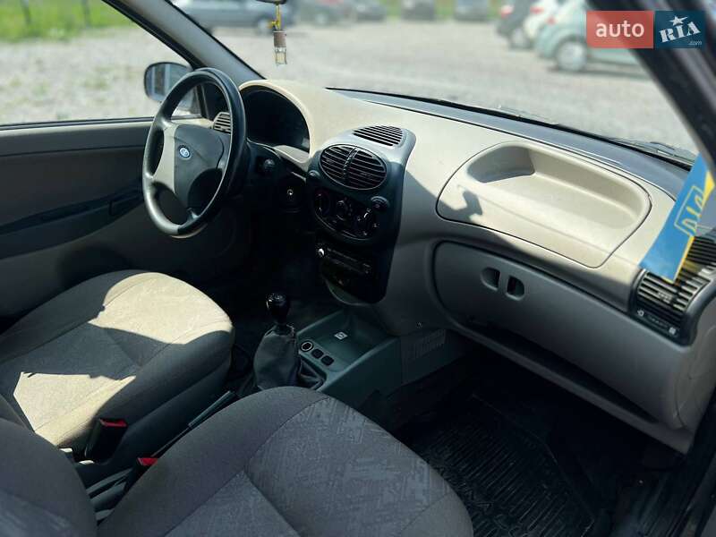 Седан ВАЗ / Lada 1118 Калина 2008 в Харькове
