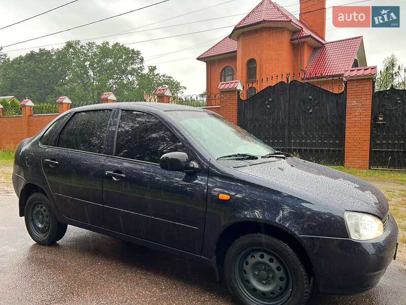 Седан ВАЗ / Lada 1118 Калина 2008 в Житомире