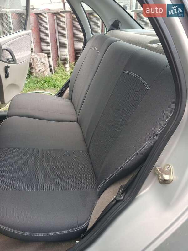 Седан ВАЗ / Lada 1118 Калина 2006 в Києві фото 18 Седан ВАЗ / Lada 1118 Калина 2006 в Києві