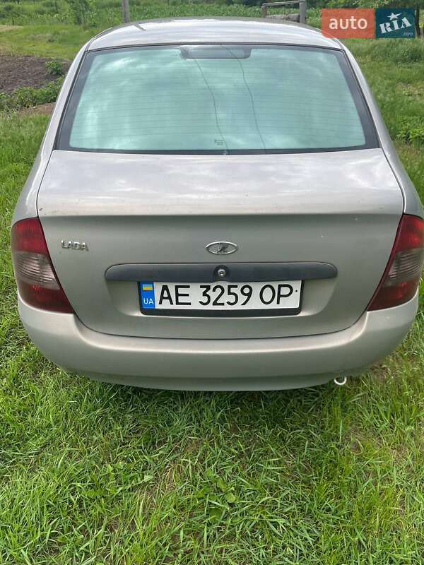 Седан ВАЗ / Lada 1118 Калина 2007 в Светловодске