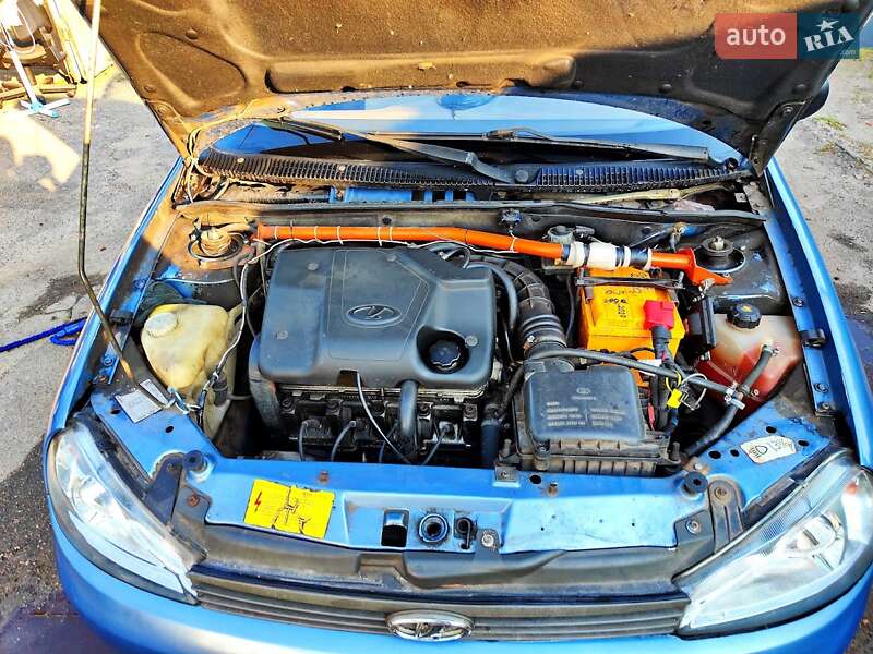 Седан ВАЗ / Lada 1118 Калина 2006 в Киеве