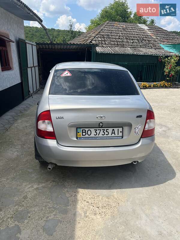 Седан ВАЗ / Lada 1118 Калина 2007 в Борщеве