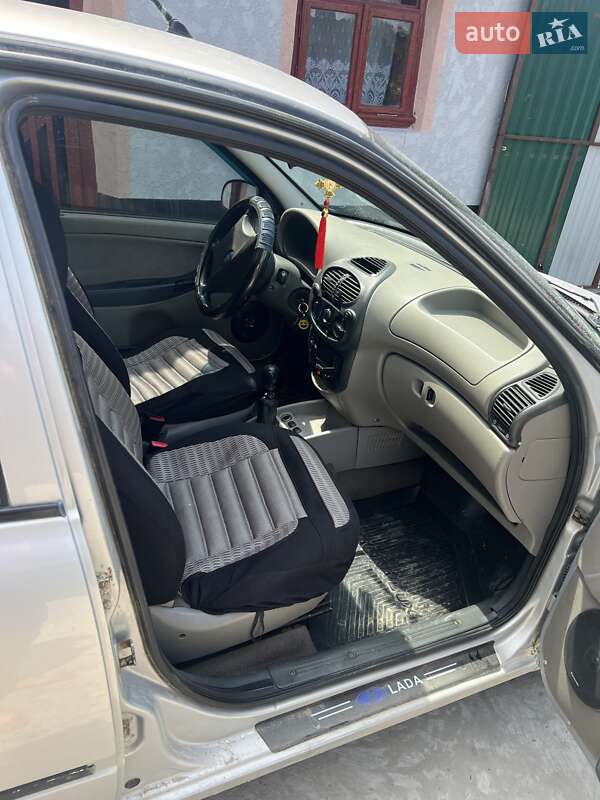 Седан ВАЗ / Lada 1118 Калина 2007 в Борщеве