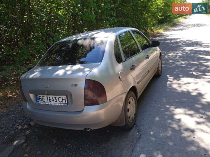 Седан ВАЗ / Lada 1118 Калина 2007 в Миколаєві