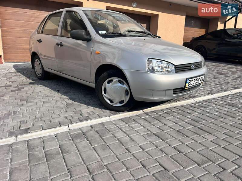 Седан ВАЗ / Lada 1118 Калина 2008 в Львове