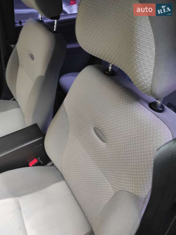 Седан ВАЗ / Lada 1118 Калина 2011 в Прилуках