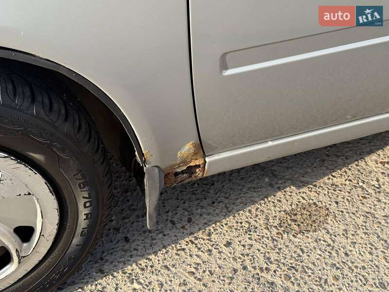 Седан ВАЗ / Lada 1118 Калина 2006 в Черновцах