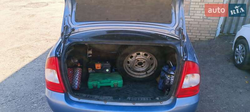 Седан ВАЗ / Lada 1118 Калина 2007 в Славянске фото 5 Седан ВАЗ / Lada 1118 Калина 2007 в Славянске