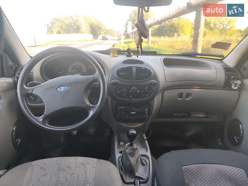 Седан ВАЗ / Lada 1118 Калина 2010 в Харькове