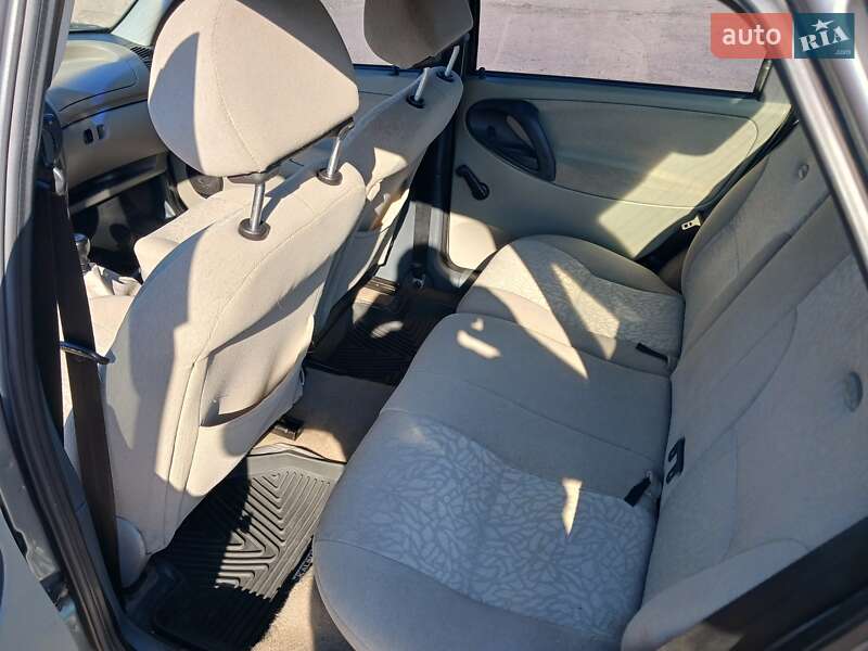 Седан ВАЗ / Lada 1118 Калина 2008 в Зміїві