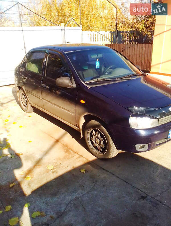 Седан ВАЗ / Lada 1118 Калина 2007 в Килии