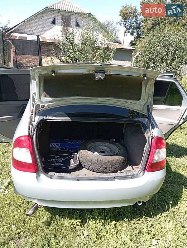 Седан ВАЗ / Lada 1118 Калина 2008 в Волковинцы